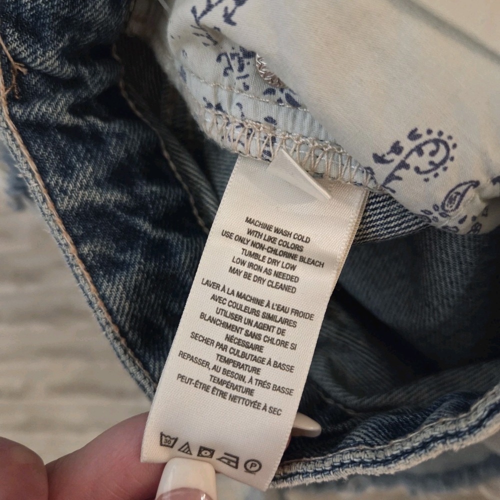 FP Free People Denim Shorts Size 25 High Rise Frayed Cutoff Light Wash Jean - Picture 9 of 10